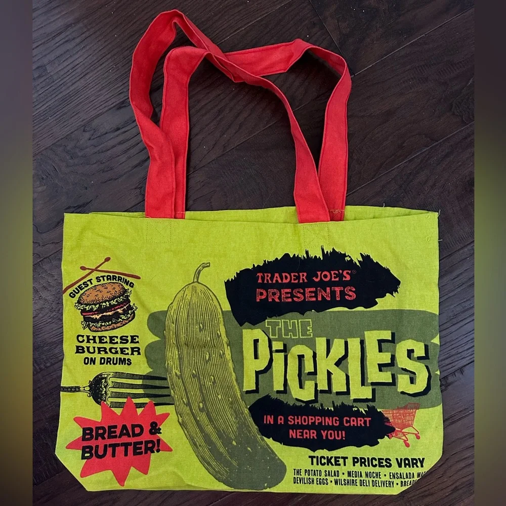 Trader Joe's Reusable Pickles Quirky Collector’s Tote Bag - Picture 1 of 2